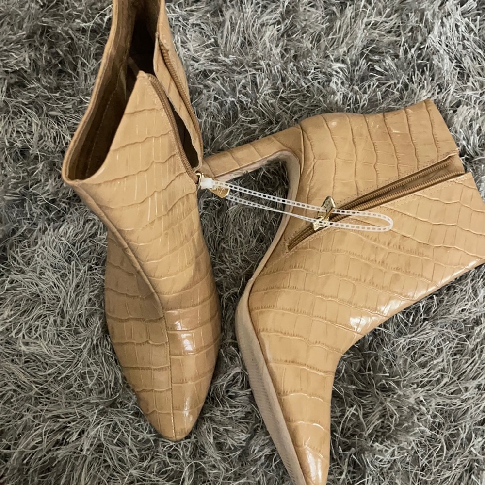 Antonio Melani booties